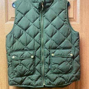 Woolrich vest. Like new! Green